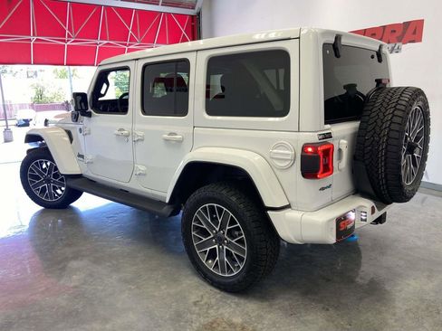 Used 2024 Jeep Wrangler High Altitude AWD/4WD image 4