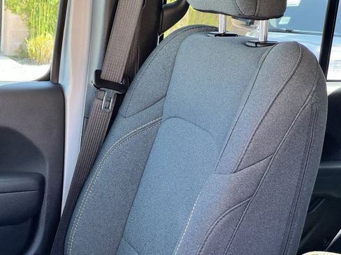 Used 2024 Jeep Wrangler Sport S image 39