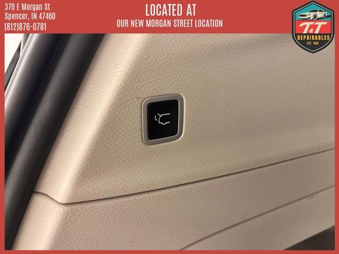 Used 2024 Chrysler Pacifica Touring-L FWD image 52