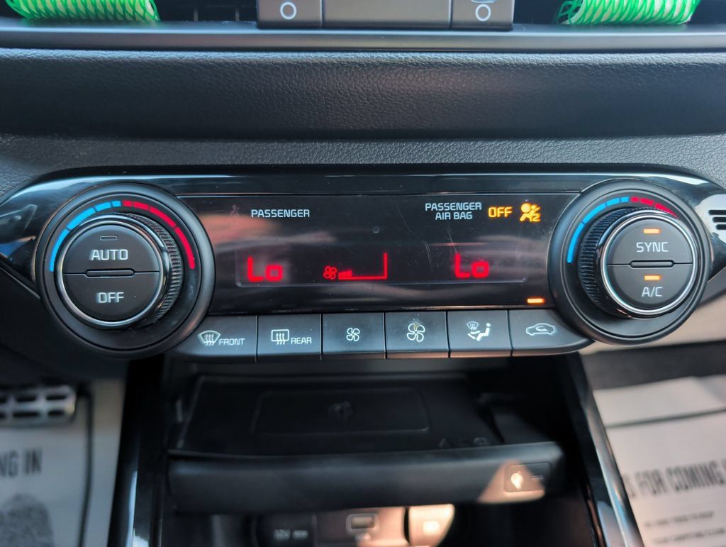 Used 2022 Kia Forte GT w/ GT Technology Package FWD image 15