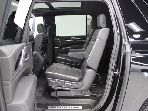 Used 2023 Cadillac Escalade ESV Sport w/ Touring Package image 51