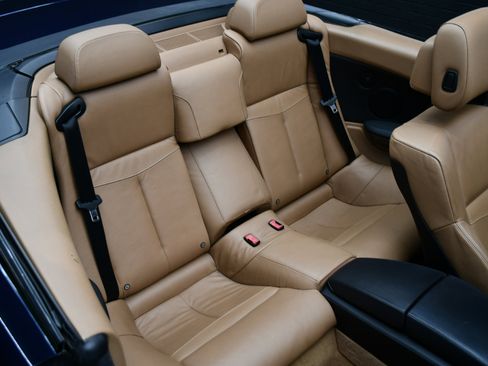 Used 2010 BMW 650i Convertible image 29