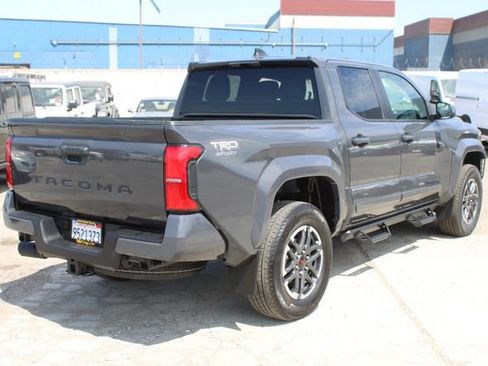 Used 2024 Toyota Tacoma TRD Sport RWD image 4