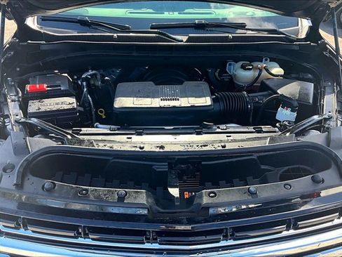 Used 2024 Chevrolet Tahoe LT RWD image 11