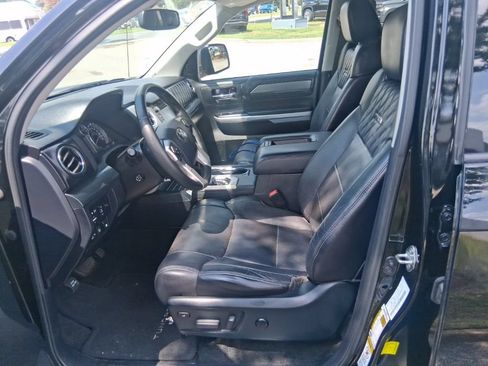 Used 2017 Toyota Tundra Platinum AWD/4WD image 12