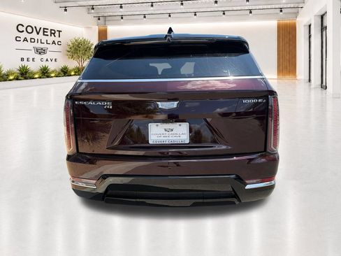 Used 2025 Cadillac Escalade IQ Luxury 1 w/ Smart Trailering package AWD/4WD image 9