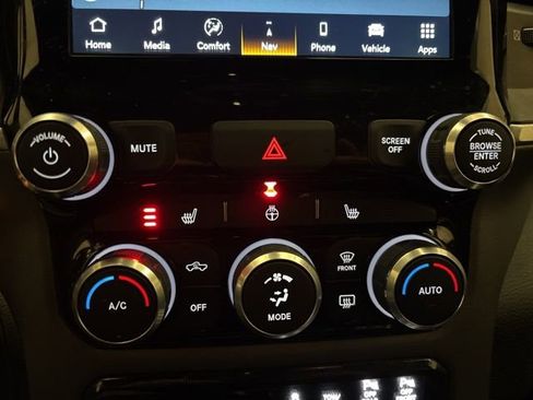 Used 2022 RAM 1500 Big Horn AWD/4WD image 19