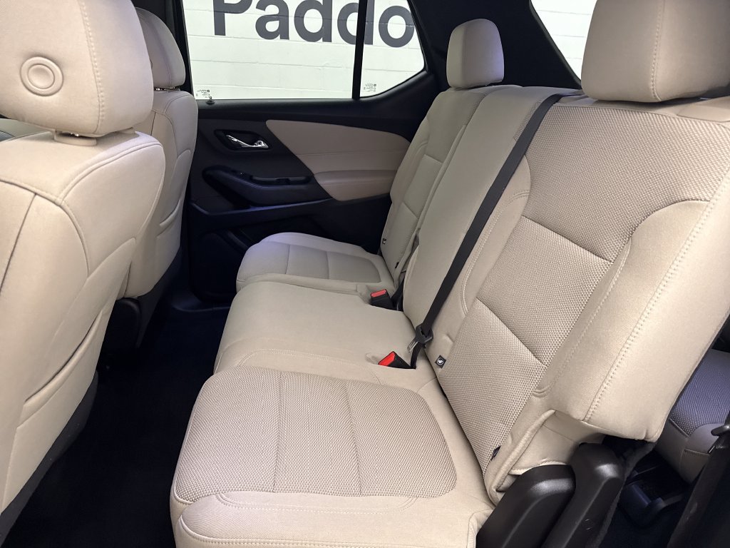 Used 2023 Chevrolet Traverse LS FWD image 22