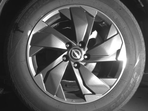 Used 2025 Nissan Rogue SV image 14