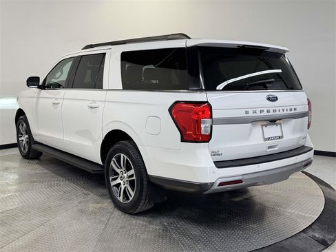 Used 2024 Ford Expedition Max XLT image 5