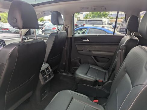 Used 2021 Volkswagen Atlas SEL FWD image 13