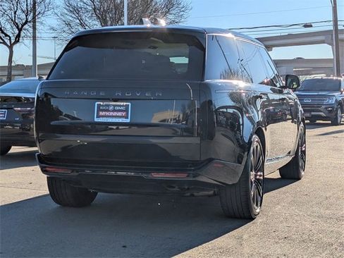 Used 2024 Land Rover Range Rover Long Wheelbase Autobiography image 4
