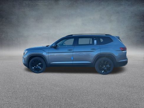 New 2025 Volkswagen Atlas SE image 12