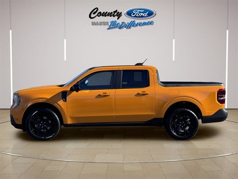 New 2026 Ford Maverick Lariat w/ Black Appearance Package image 3