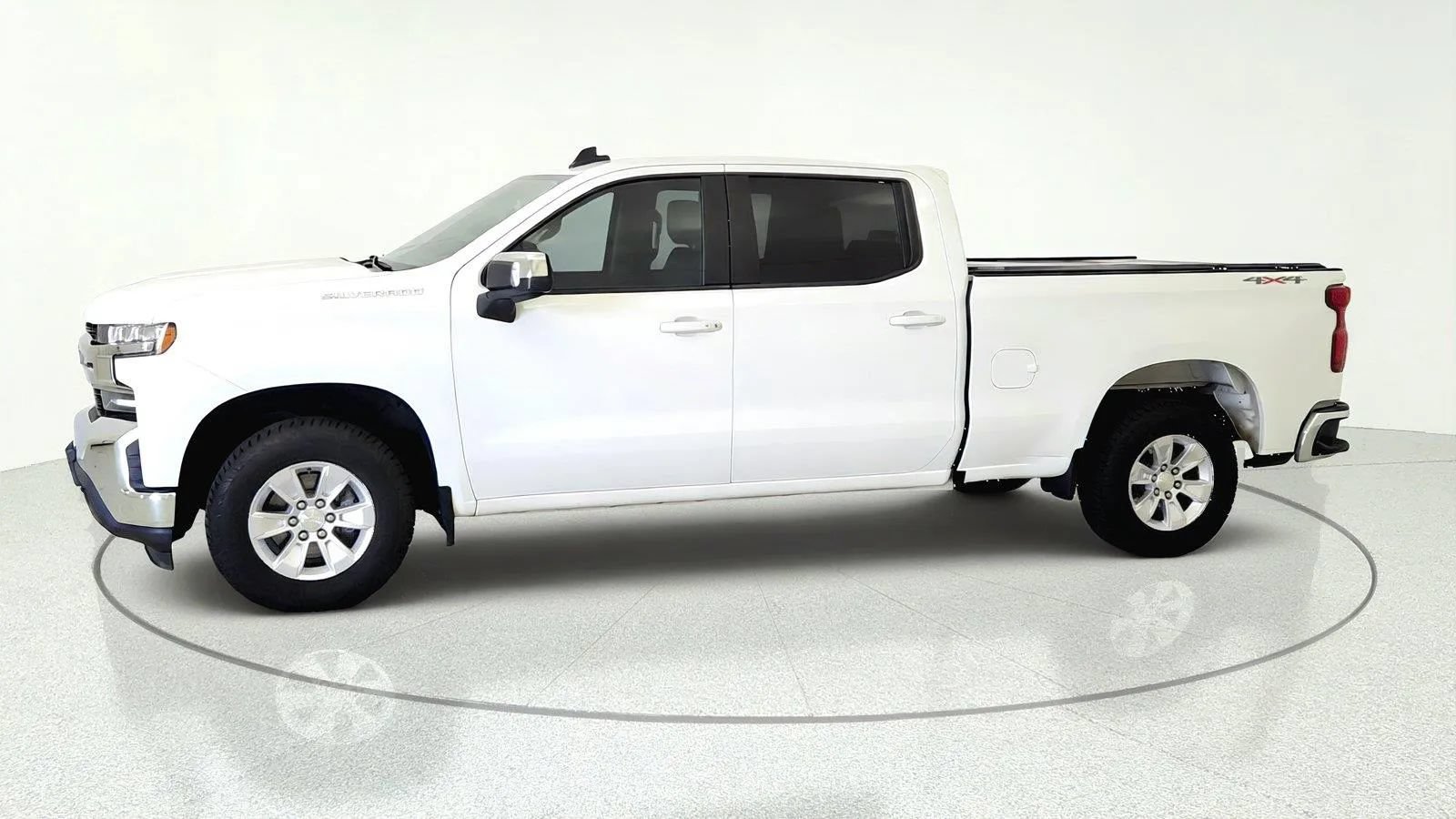 Used 2020 Chevrolet Silverado 1500 LT w/ All-Star Edition AWD/4WD image 3