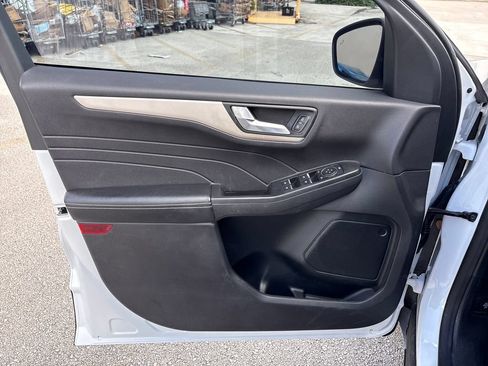 Used 2021 Ford Escape SEL FWD image 22