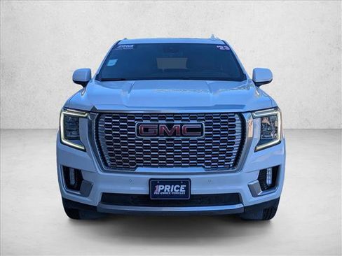 Used 2023 GMC Yukon XL Denali w/ Max Trailering Package AWD/4WD image 2