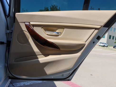 Used 2014 BMW 328i Sedan RWD image 10
