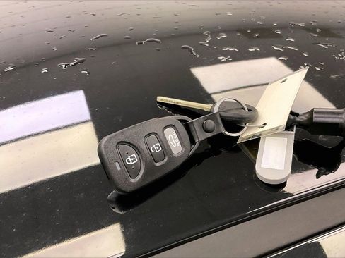 Used 2020 Hyundai Elantra SE image 9