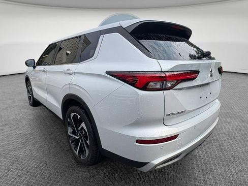Used 2024 Mitsubishi Outlander SE AWD/4WD image 6