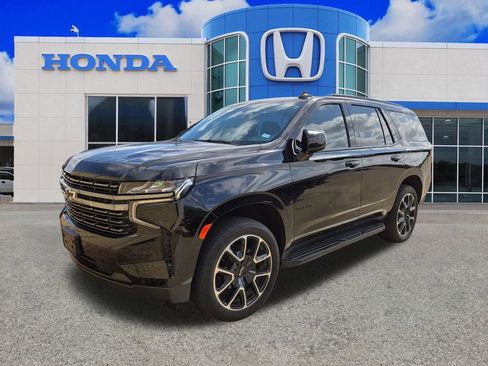 Used 2022 Chevrolet Tahoe RST w/ Luxury Package AWD/4WD image 15