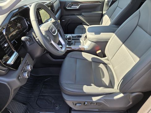 New 2025 GMC Sierra 1500 Elevation w/ Elevation Premium Package image 6