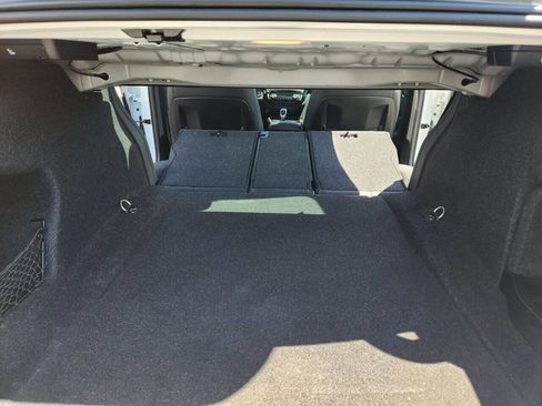 Used 2018 BMW 330i xDrive Sedan w/ Convenience Package image 6