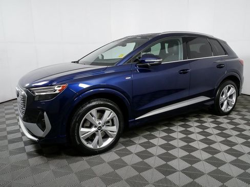 Used 2023 Audi Q4 e-tron Prestige image 27