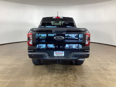 Used 2025 Ford Ranger Lariat w/ Black Appearance Package AWD/4WD image 9