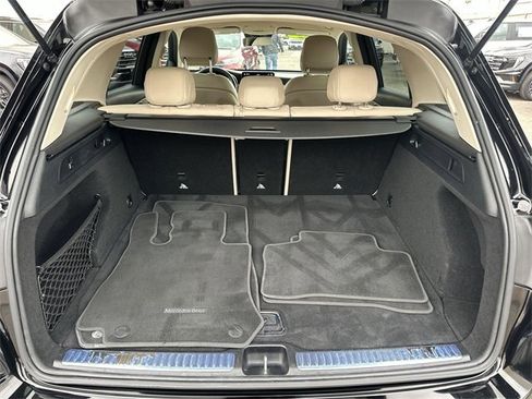 Used 2022 Mercedes-Benz GLC 300 4MATIC image 24
