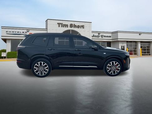 Used 2023 Cadillac XT6 Sport image 6
