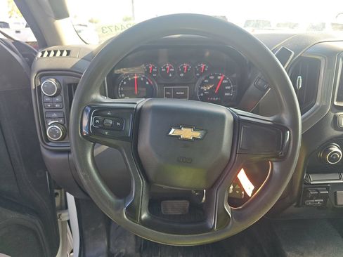 Used 2020 Chevrolet Silverado 1500 W/T w/ WT Value Package AWD/4WD image 13