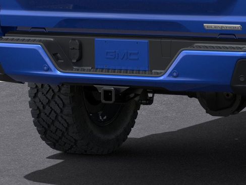 New 2025 GMC Canyon Elevation w/ Convenience Package image 31