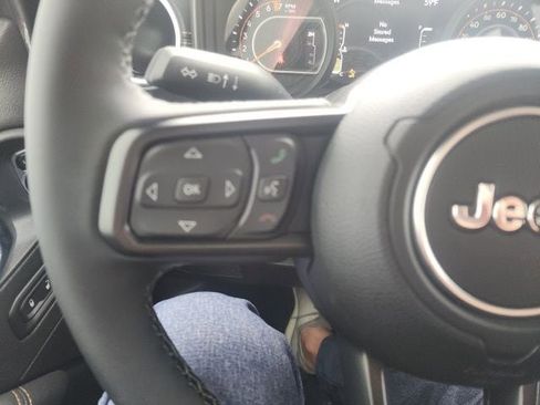 New 2026 Jeep Gladiator Sport AWD/4WD image 13