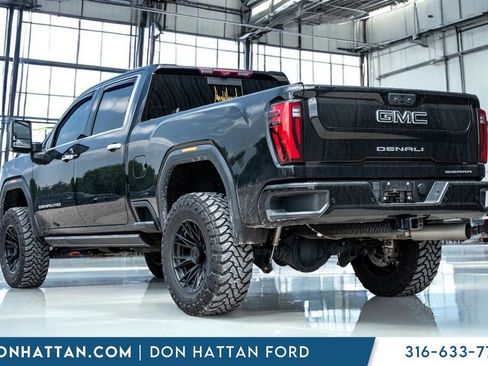 Used 2024 GMC Sierra 3500 Denali Ultimate AWD/4WD image 31