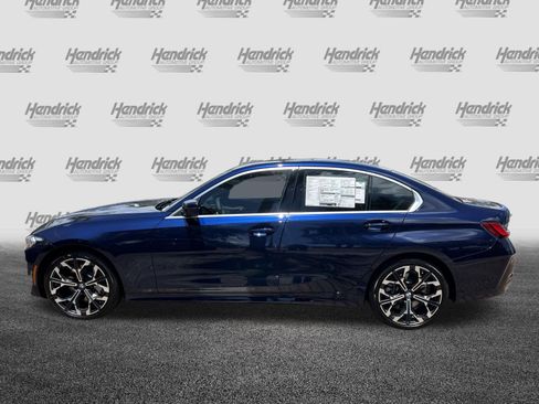 Used 2025 BMW 330i Sedan w/ Premium Package RWD image 6