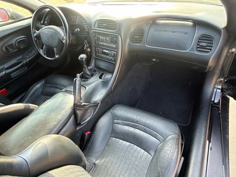 Used 2003 Chevrolet Corvette Convertible w/ Preferred Equipment Group1 RWD image 16