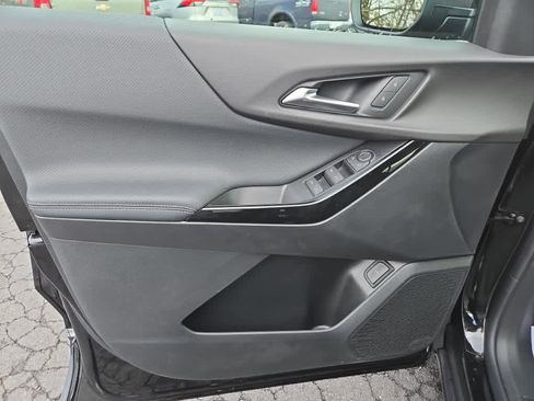 New 2026 Chevrolet Equinox LT w/ Convenience Package II image 11