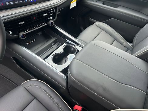 New 2026 Chevrolet Tahoe Premier AWD/4WD image 20