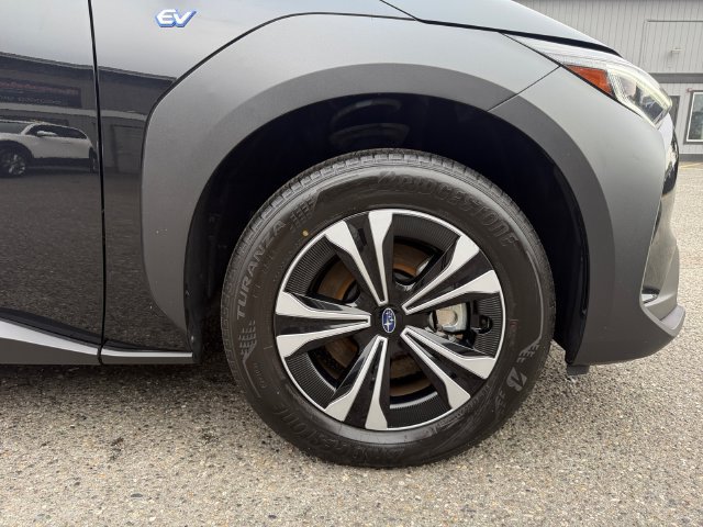 Used 2023 Subaru Solterra AWD image 28
