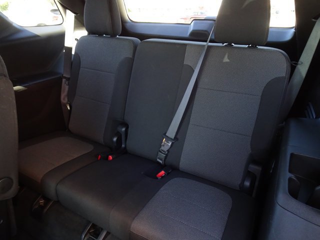 Used 2023 Chevrolet Traverse LT FWD image 17