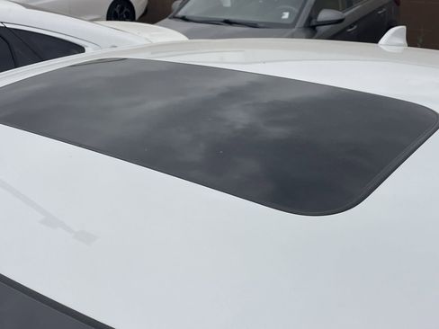 Used 2023 Honda Accord Touring image 5