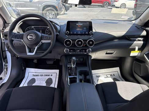 New 2025 Nissan Sentra SR FWD image 14