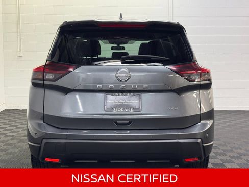 Certified 2025 Nissan Rogue SV AWD/4WD image 9