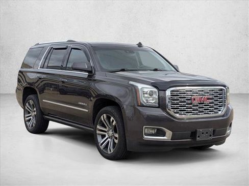 Used 2018 GMC Yukon Denali w/ Denali Ultimate Package image 3