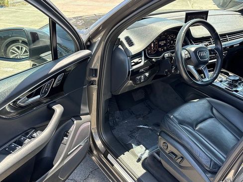 Used 2019 Audi Q7 3.0T Prestige w/ Prestige Package AWD/4WD image 15