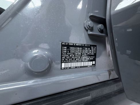 Used 2025 Honda HR-V Sport image 15