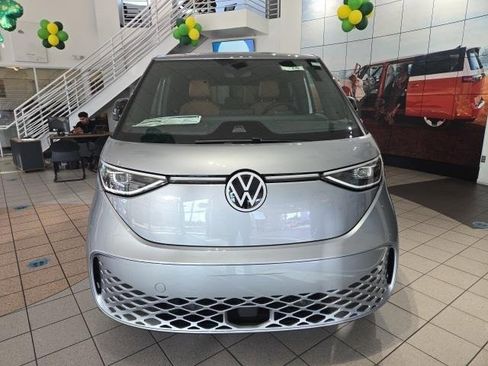 New 2025 Volkswagen ID. Buzz Pro S image 3