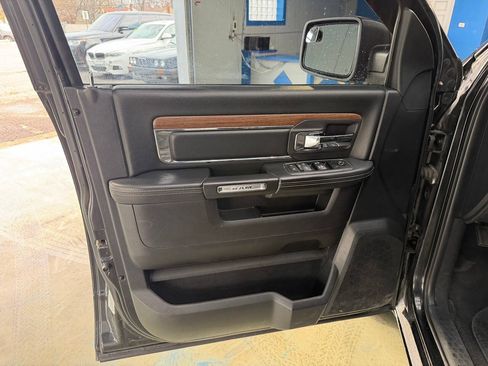 Used 2016 RAM 1500 Laramie AWD/4WD image 13