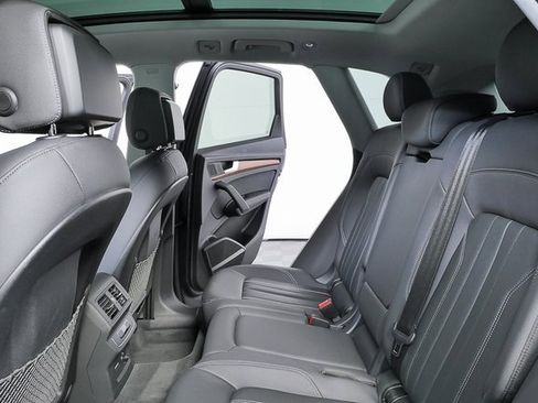 Used 2022 Audi Q5 2.0T Premium Plus w/ Premium Plus Package image 21